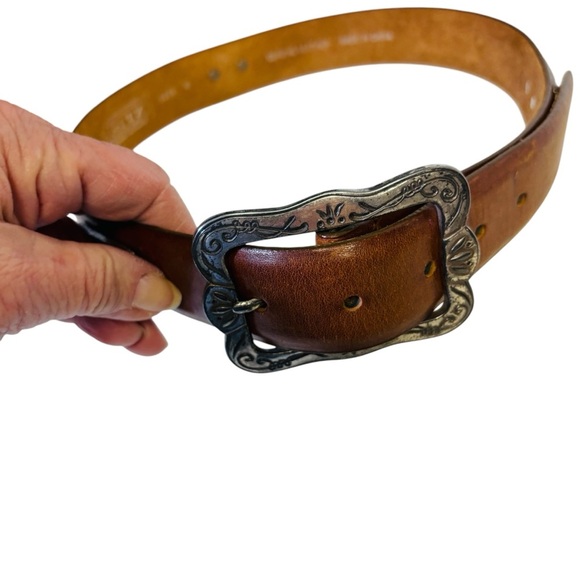 The Ritz Accessories Collection Women’s Light Brown Leather Belt - Picture 1 of 11